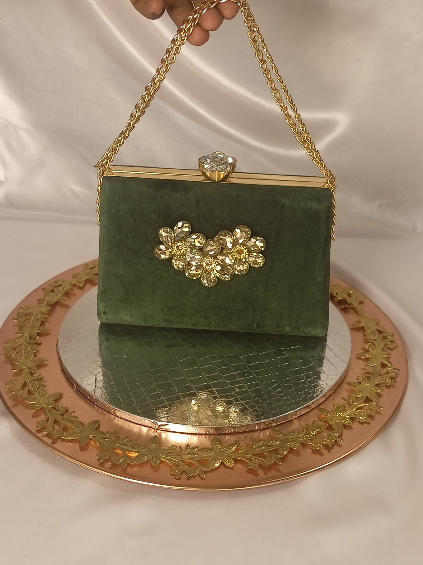 GREEN VELVET STONE CLUTCH