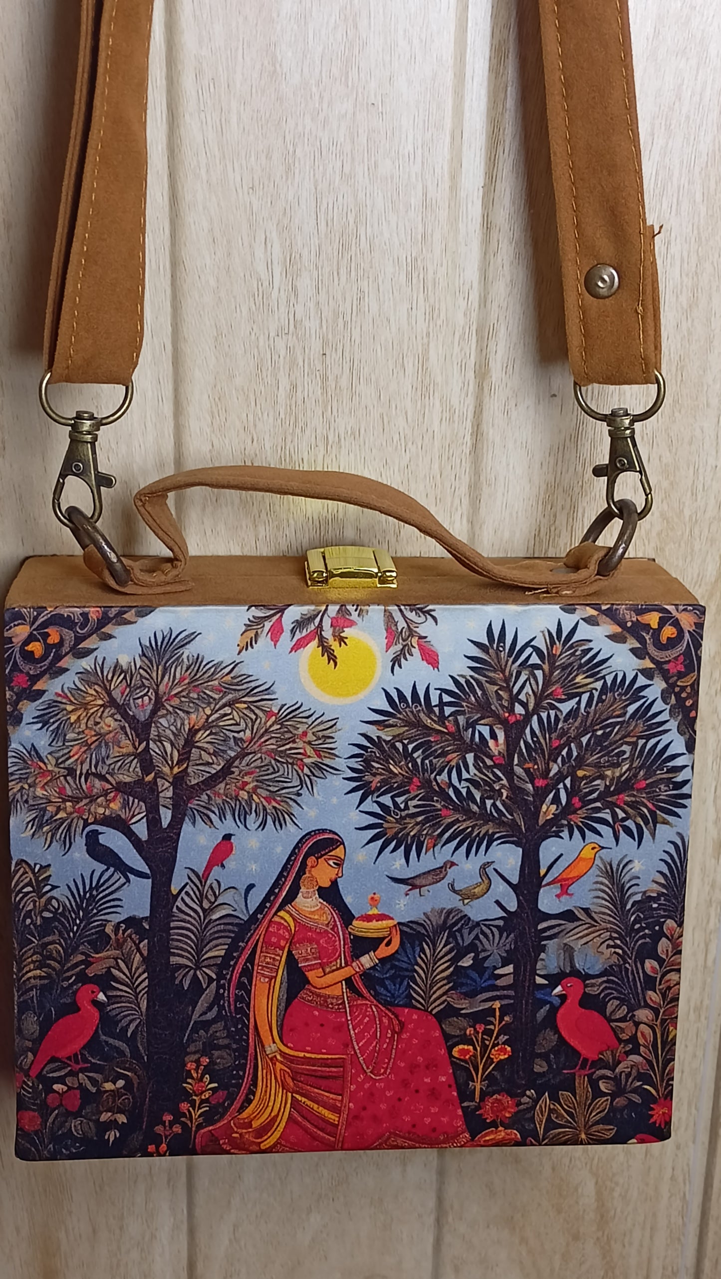 RANI MDF CLUTCH