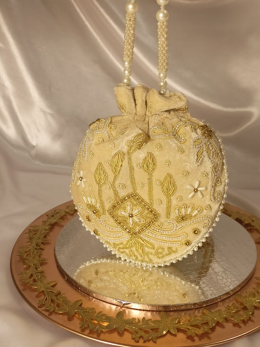 OFF- WHITE VELVET POTLI BAG