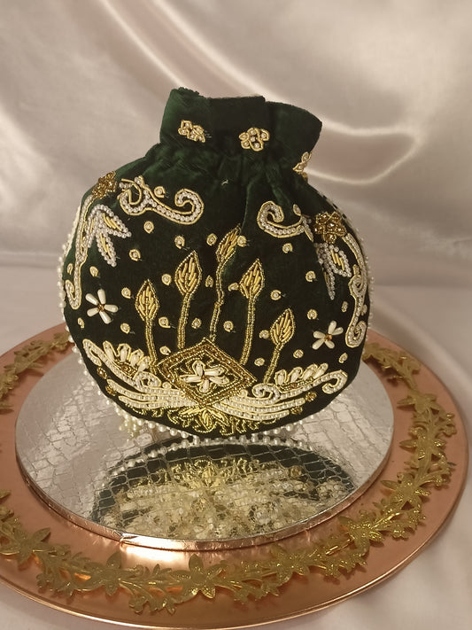 GREEN VELVET POTLI BAG
