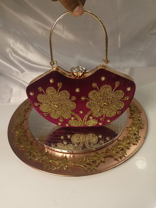 MAROON GOLDEN  D FRAME CLUTCH