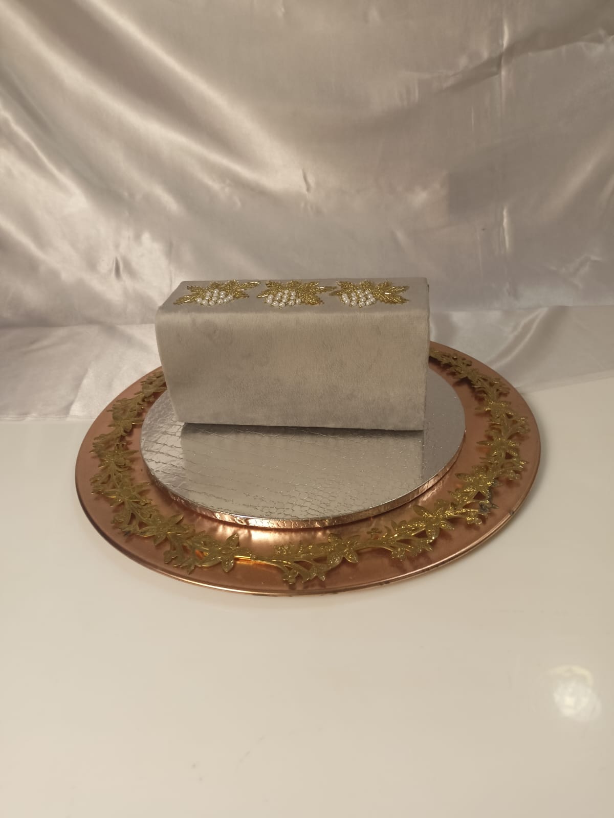 GREY COLOUR VELVET FLAP CLUTCH